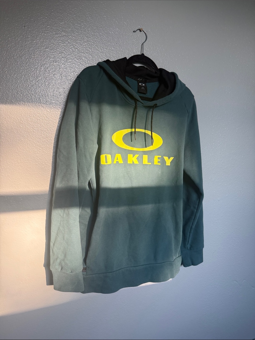 Oakley Teal Pullover Hoodie with Yellow Logo